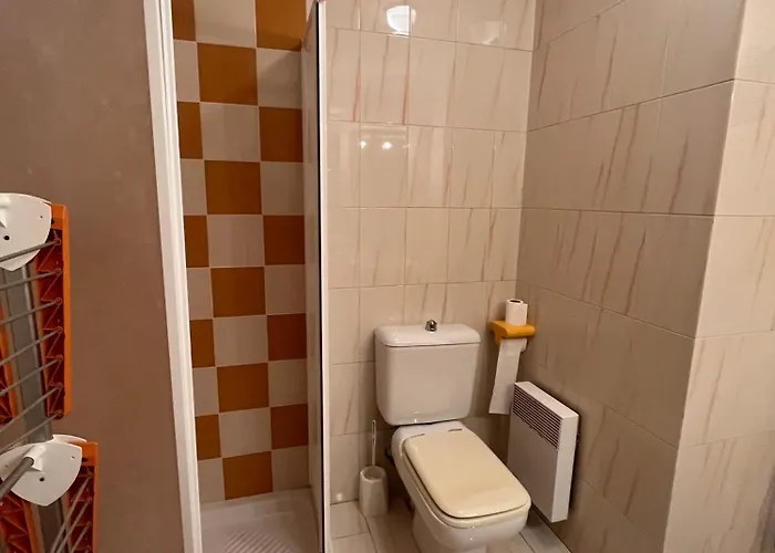 Le Golf Proche * מנטון