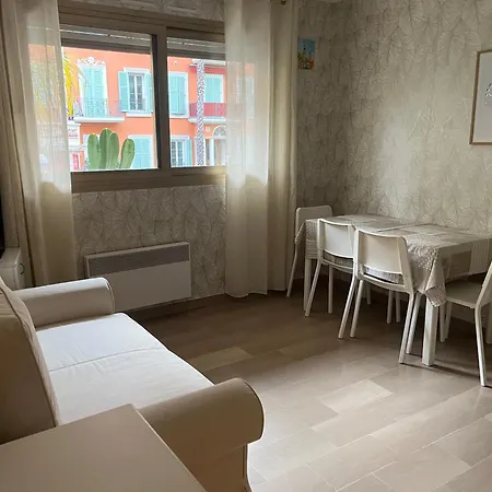 Le Golf Proche Apartment *